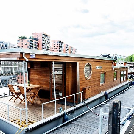 ホテル Houseboat Bonanza プラハ エクステリア 写真